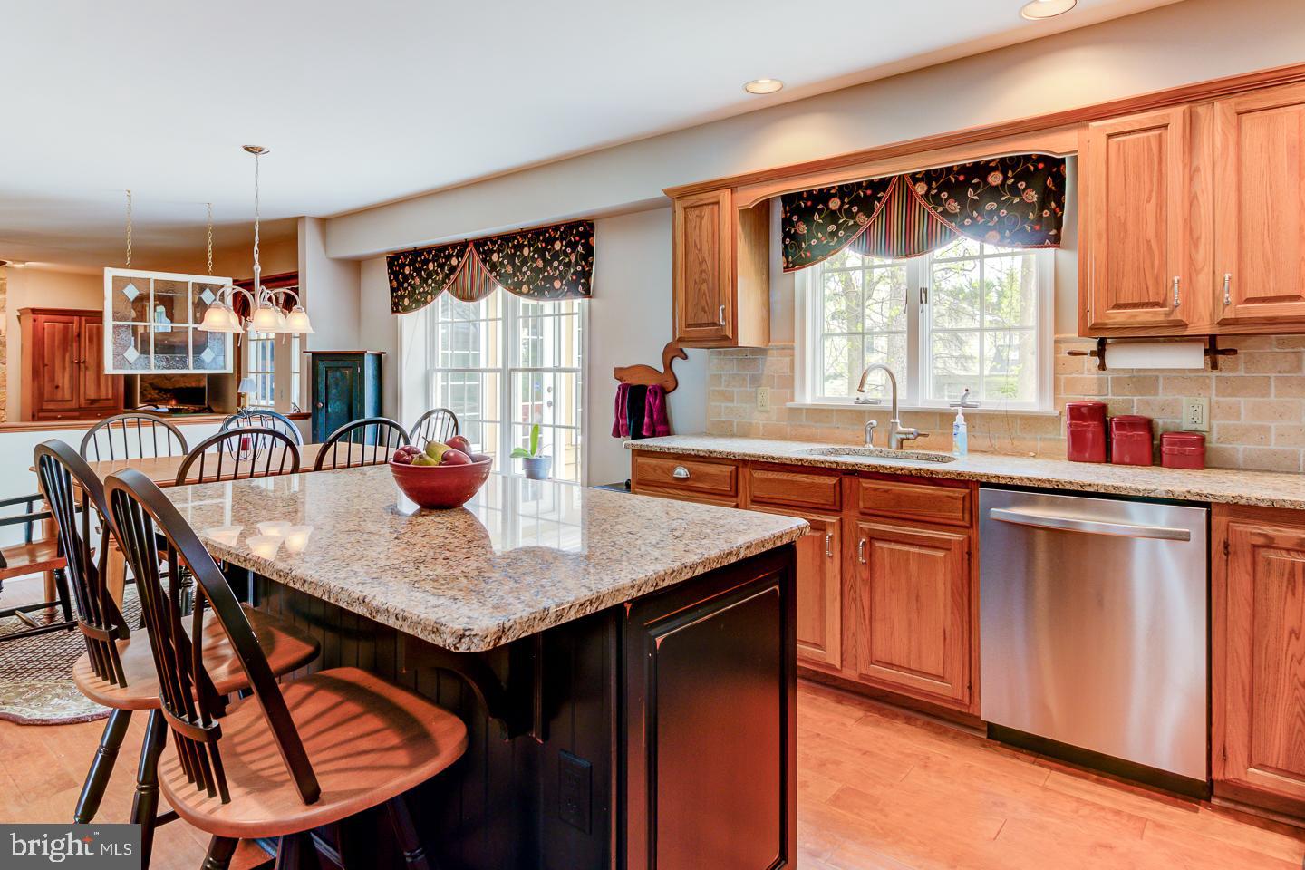 101 Ridgewood Drive Landenberg, PA 19350 - Photo 14 of 48 Kitchen island