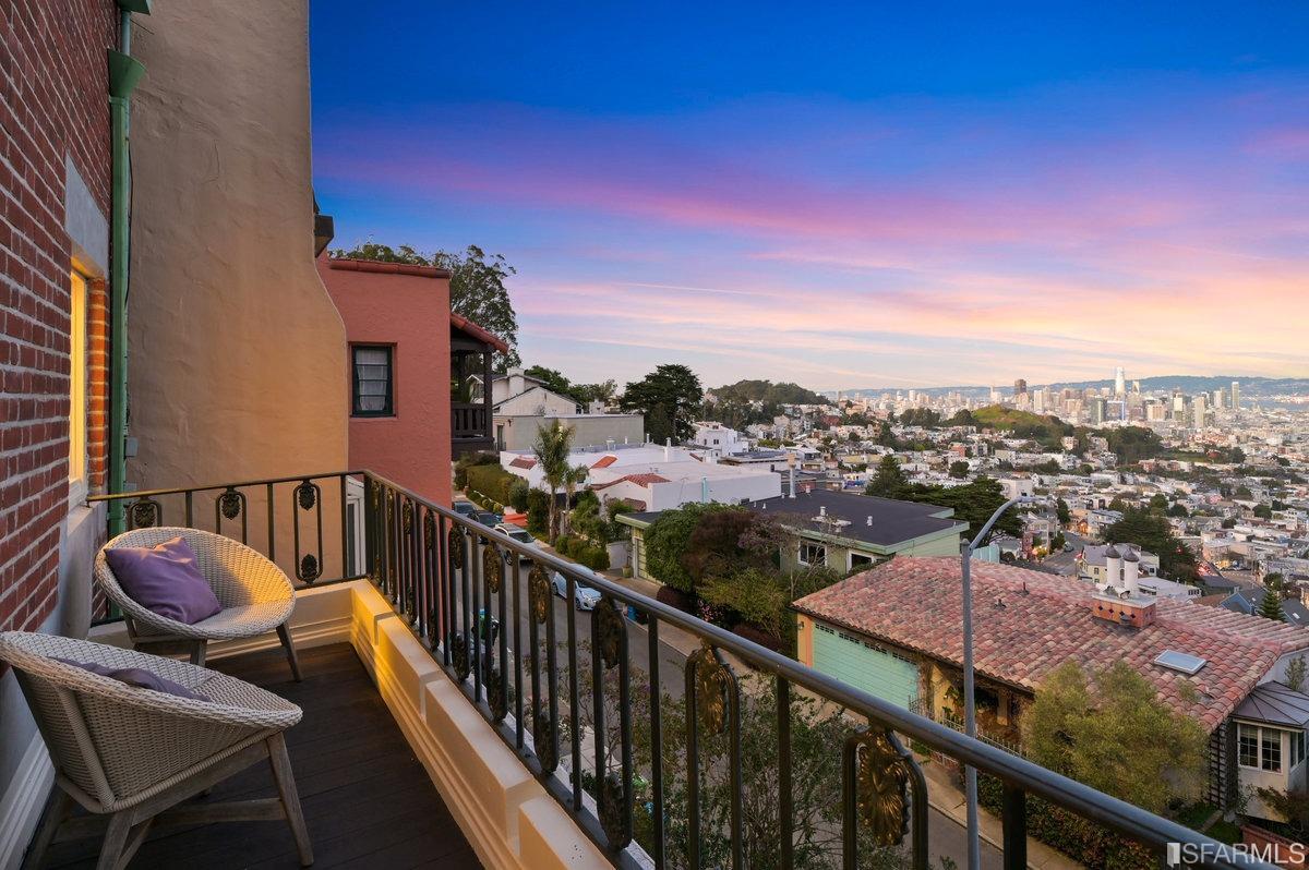 58 Graystone Terrace San Francisco, CA 94114 - Photo 64 of 88 a view of a chairs and table in the balcony