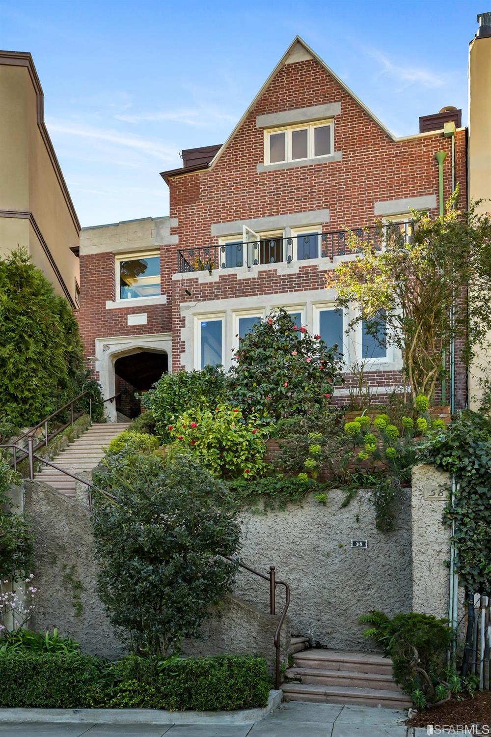 58 Graystone Terrace San Francisco, CA 94114 - Photo 81 of 88 a front view of a house with a yard