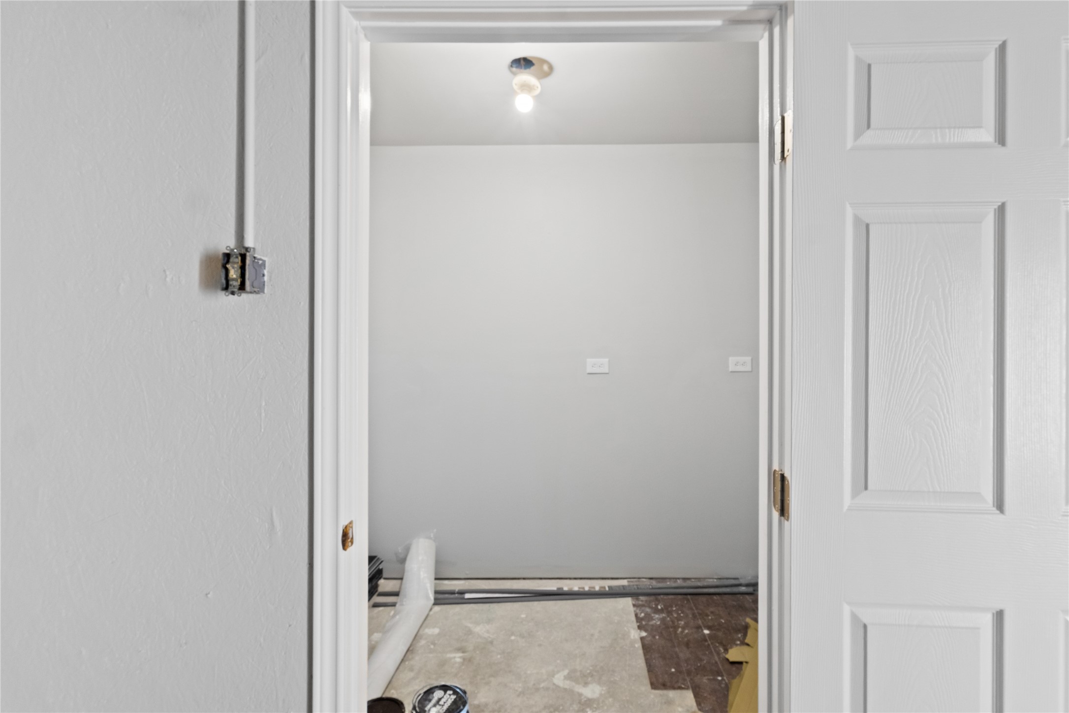 8019 West Fm 517 Road West Dickinson, TX 77539 - Photo 12 of 16 a view of room