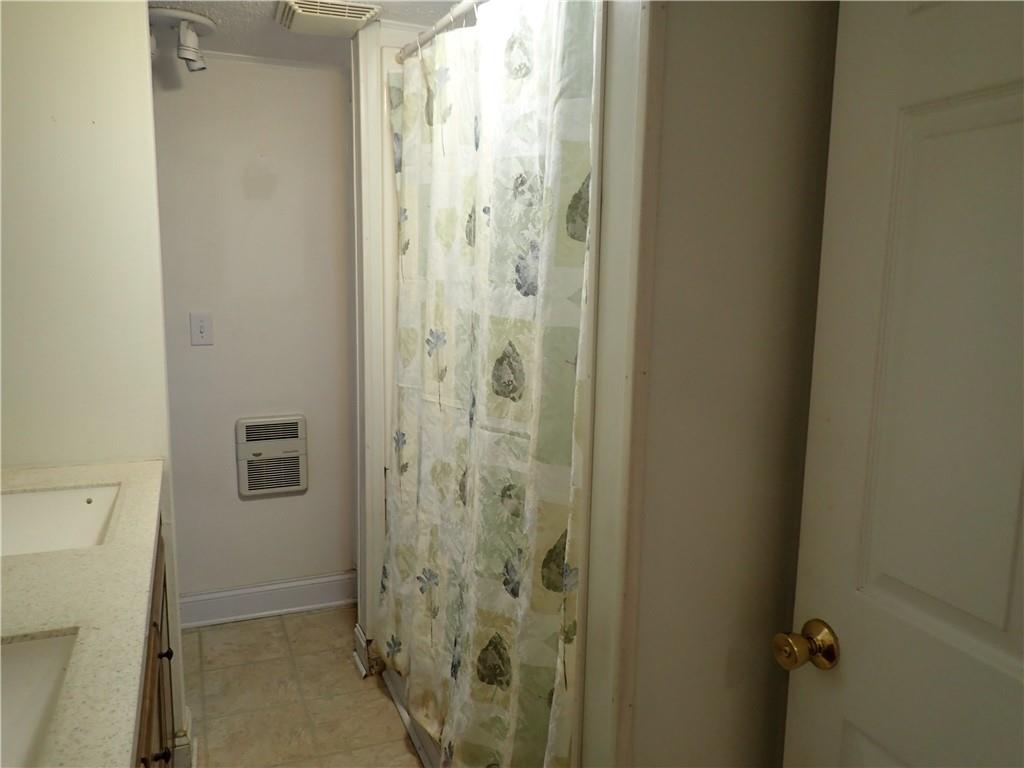 170 Club York Road Uniontown, PA 15401 - Photo 22 of 26 BATHROOM