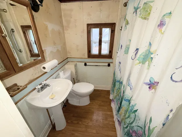 a view of a livingroom with a chandelier