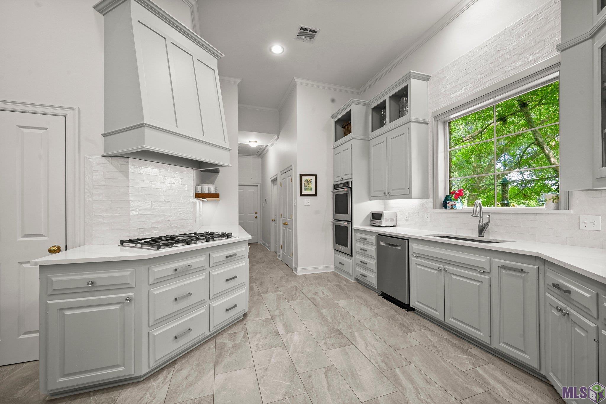 8316 Highland Road Baton Rouge, LA 70808 - Photo 8 of 28