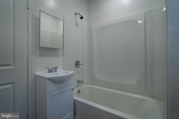 $950 | 137 South 50th Street, Philadelphia, PA 19139