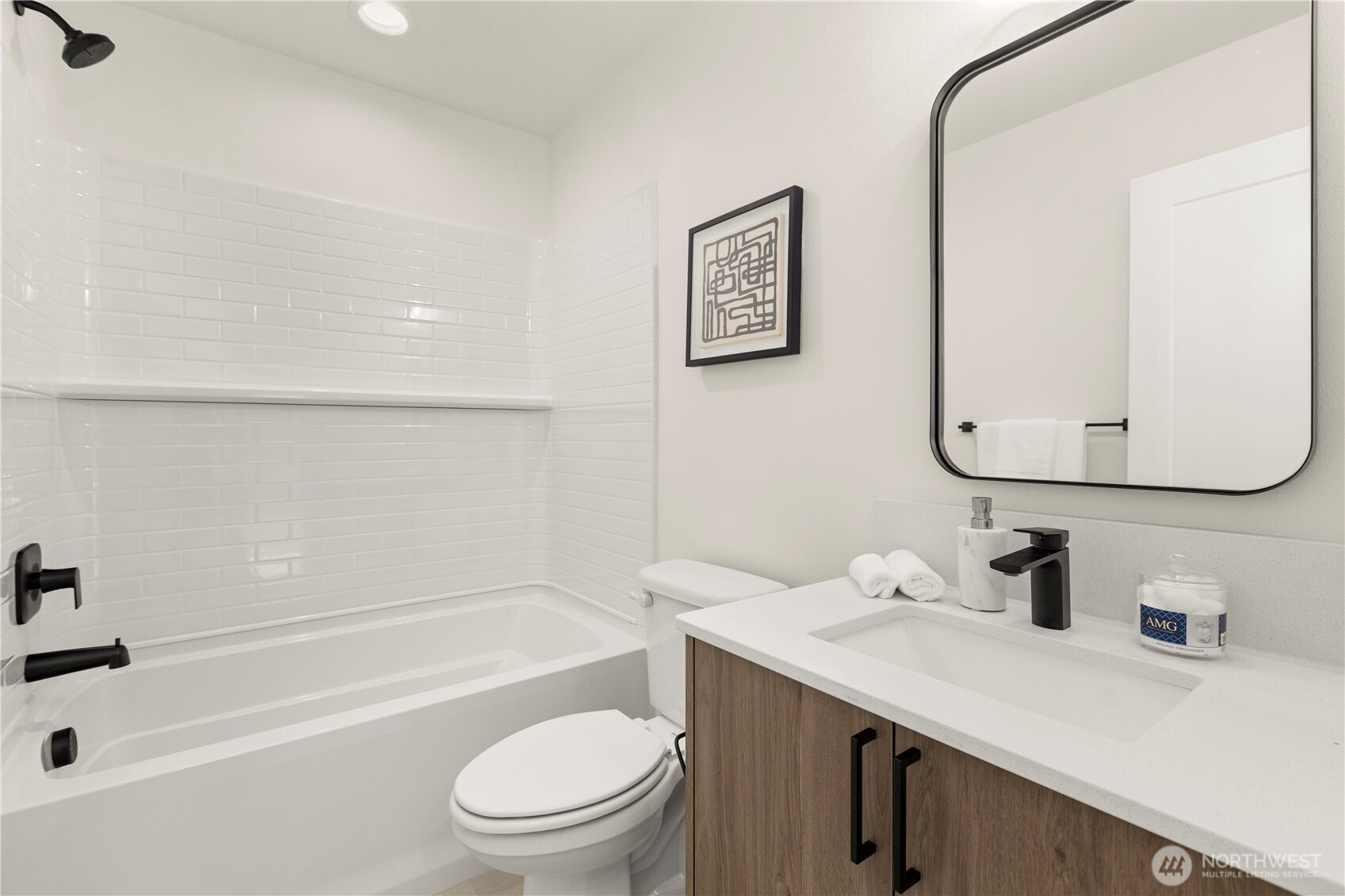 1911 North 120th Street Seattle, WA 98133 - Photo 20 of 27