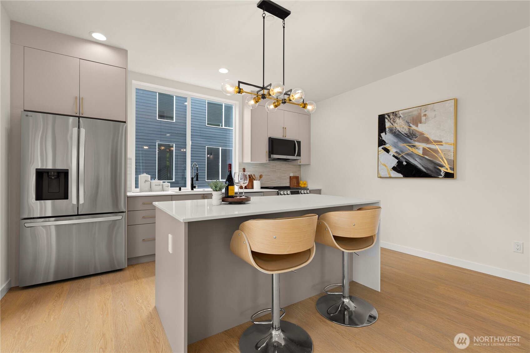 1911 North 120th Street Seattle, WA 98133 - Photo 4 of 27