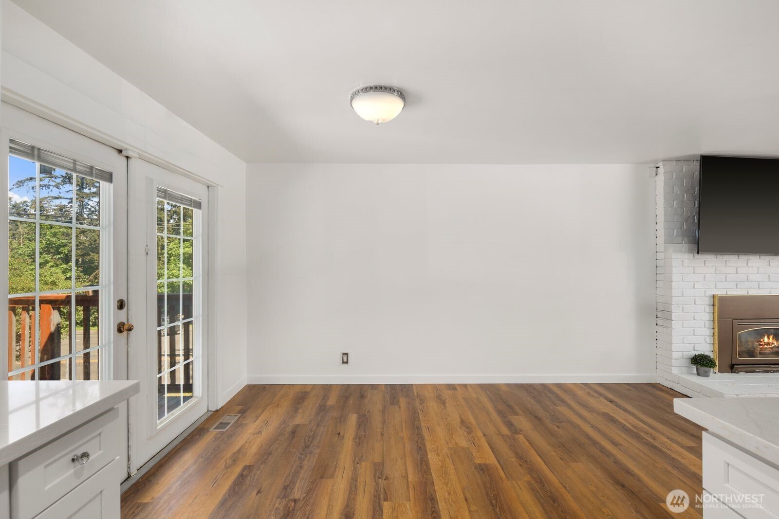 2102 Southwest 322nd Street Federal Way, WA 98023 - Photo 16 of 40