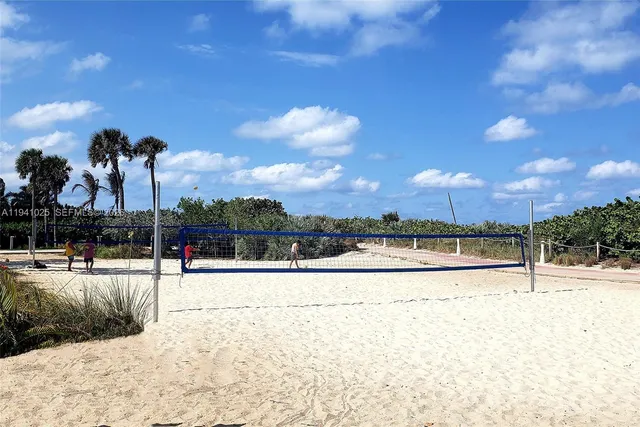 $1,900 | 8430 Harding Avenue, Unit 1, Miami Beach, FL 33141