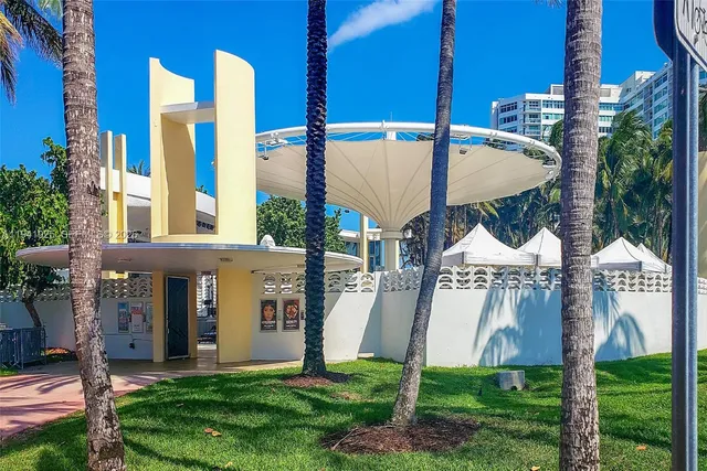 $1,900 | 8430 Harding Avenue, Unit 1, Miami Beach, FL 33141