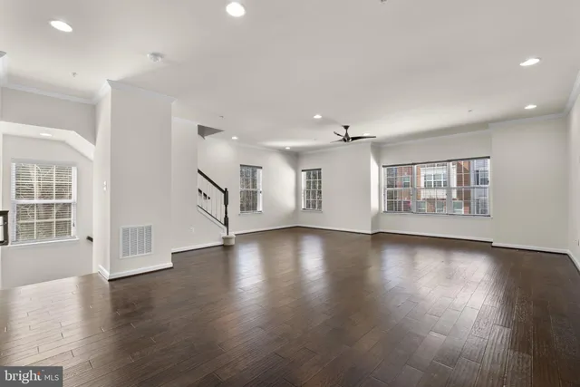 $629,900 | 6974 Southmoor Street, Hanover, MD 21076