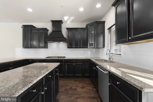 $629,900 | 6974 Southmoor Street, Hanover, MD 21076