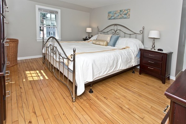 11 Windsor Road Stoneham, MA 02180 - Photo 14 of 30 Gallery Image 14