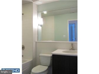 47-49 North 2nd Street, Unit 2A Philadelphia, PA 19106 - Photo 2 of 7 Bathroom