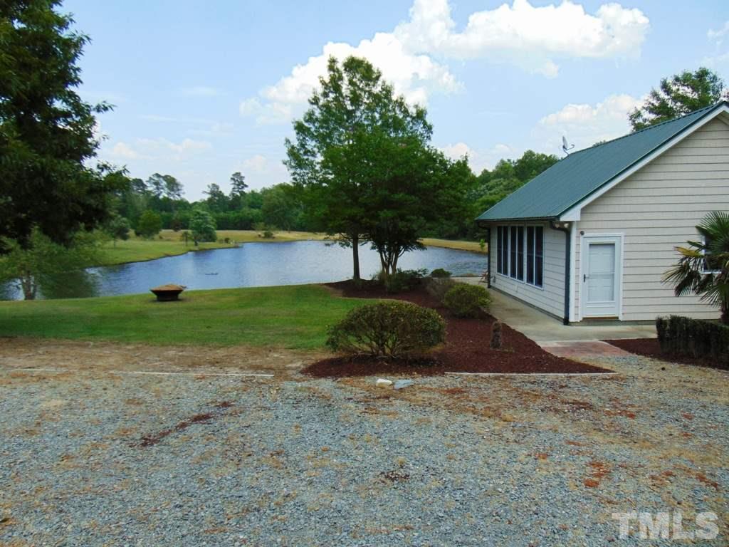 465 Clayton Road Benson, NC 27504 - Photo 3 of 30 Gallery Image 3