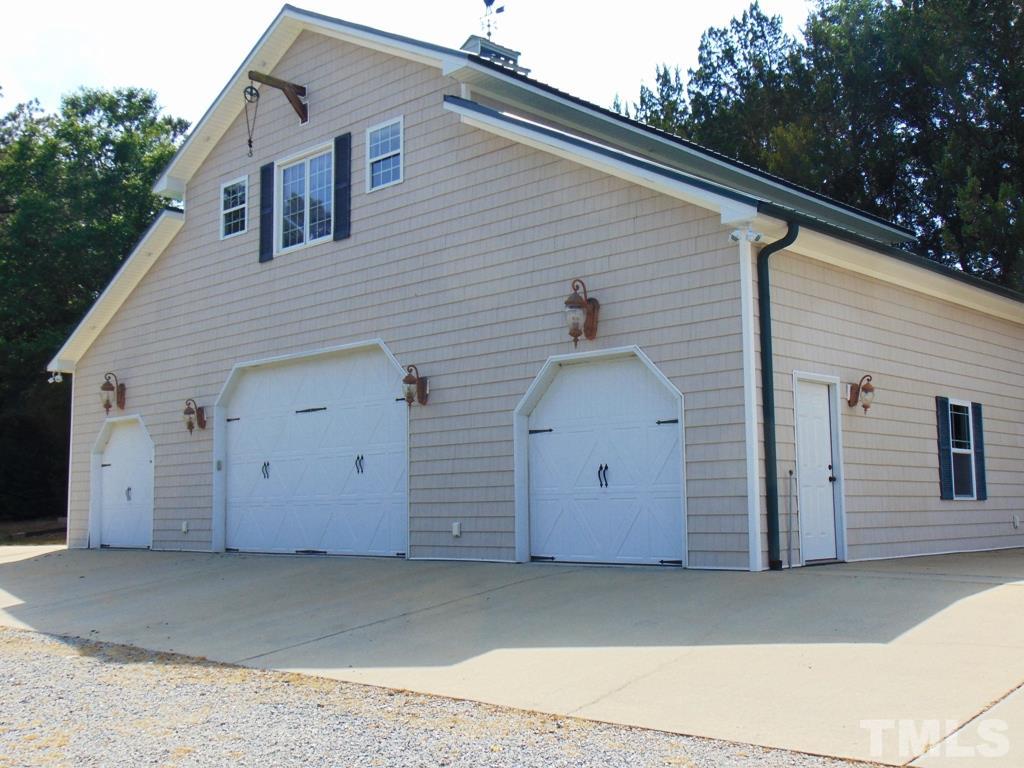 465 Clayton Road Benson, NC 27504 - Photo 7 of 30 Gallery Image 7