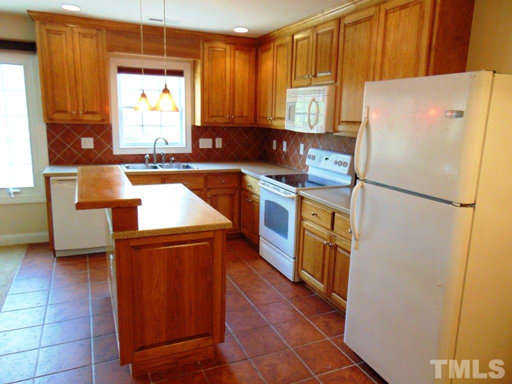 465 Clayton Road Benson, NC 27504 - Photo 9 of 30 Gallery Image 9