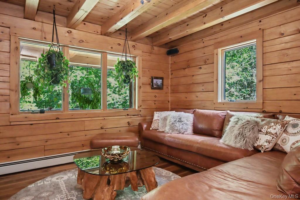 33 Cimarron Road Putnam Valley, NY 10579 - Photo 17 of 49