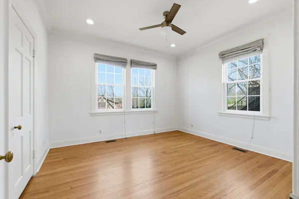 $5,950 | 1002 Sutton Hill Road, Nashville, TN 37204