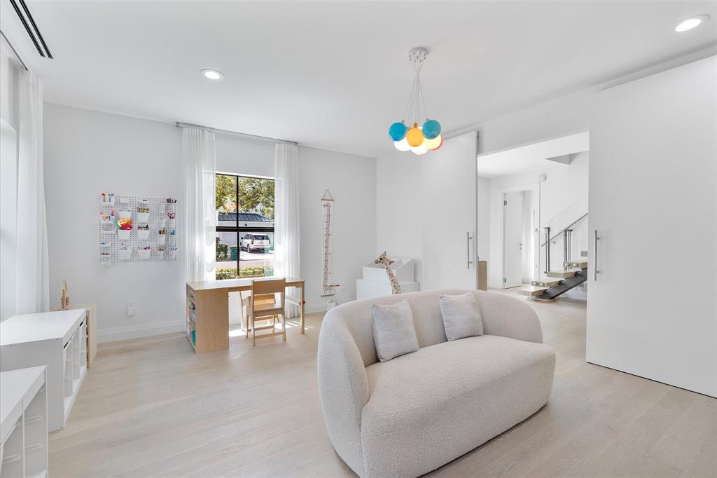 9 Tahoe Lane Sea Ranch Lakes, FL 33308 - Photo 30 of 99