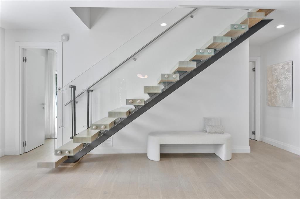 9 Tahoe Lane Sea Ranch Lakes, FL 33308 - Photo 38 of 99