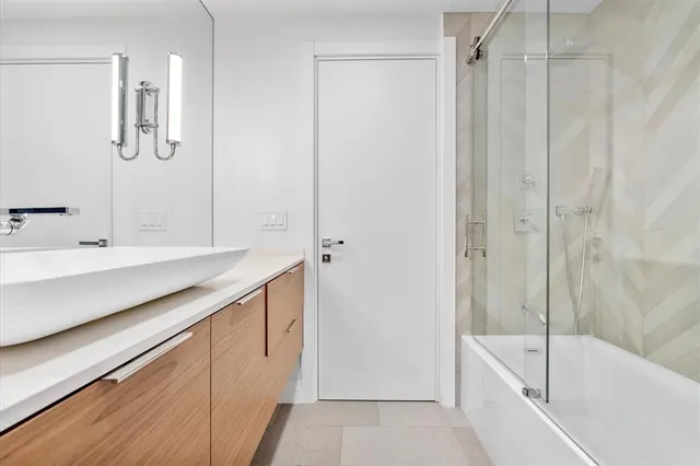 $4,680,000 | 9 Tahoe Lane, Sea Ranch Lakes, FL 33308