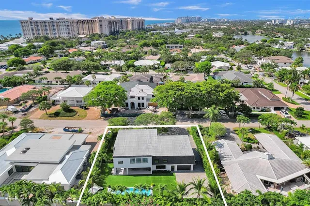 $4,680,000 | 9 Tahoe Lane, Sea Ranch Lakes, FL 33308