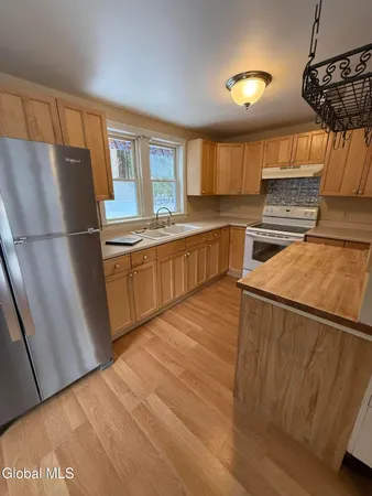$295,000 | 6144 State Highway 9N, Corinth, NY 12822