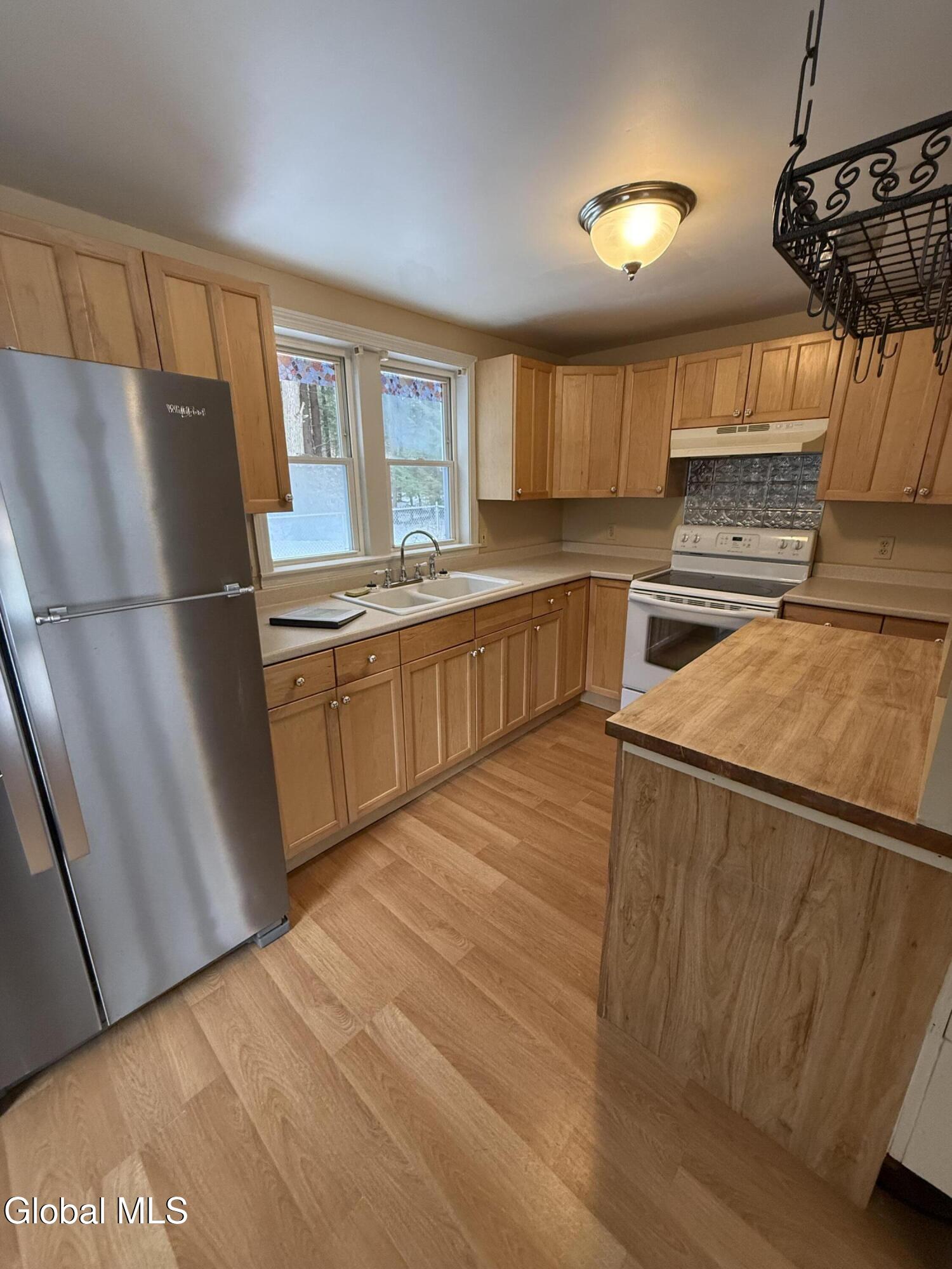 6144 State Highway 9N Corinth, NY 12822 - Photo 5 of 41 Kitchen
