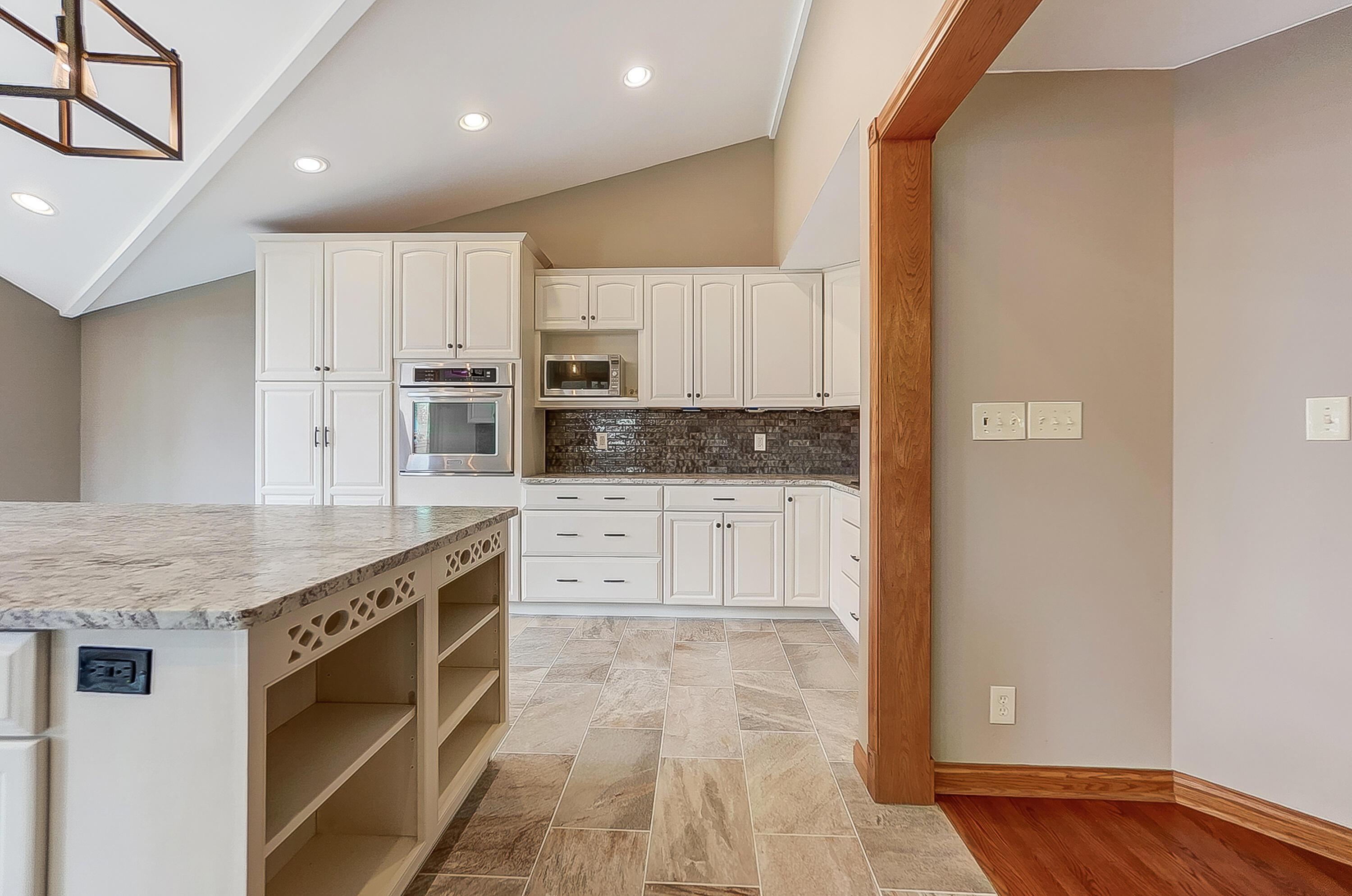 2936 Halstead Road Upper Arlington, OH 43221 - Photo 20 of 76 50035683-022_hq