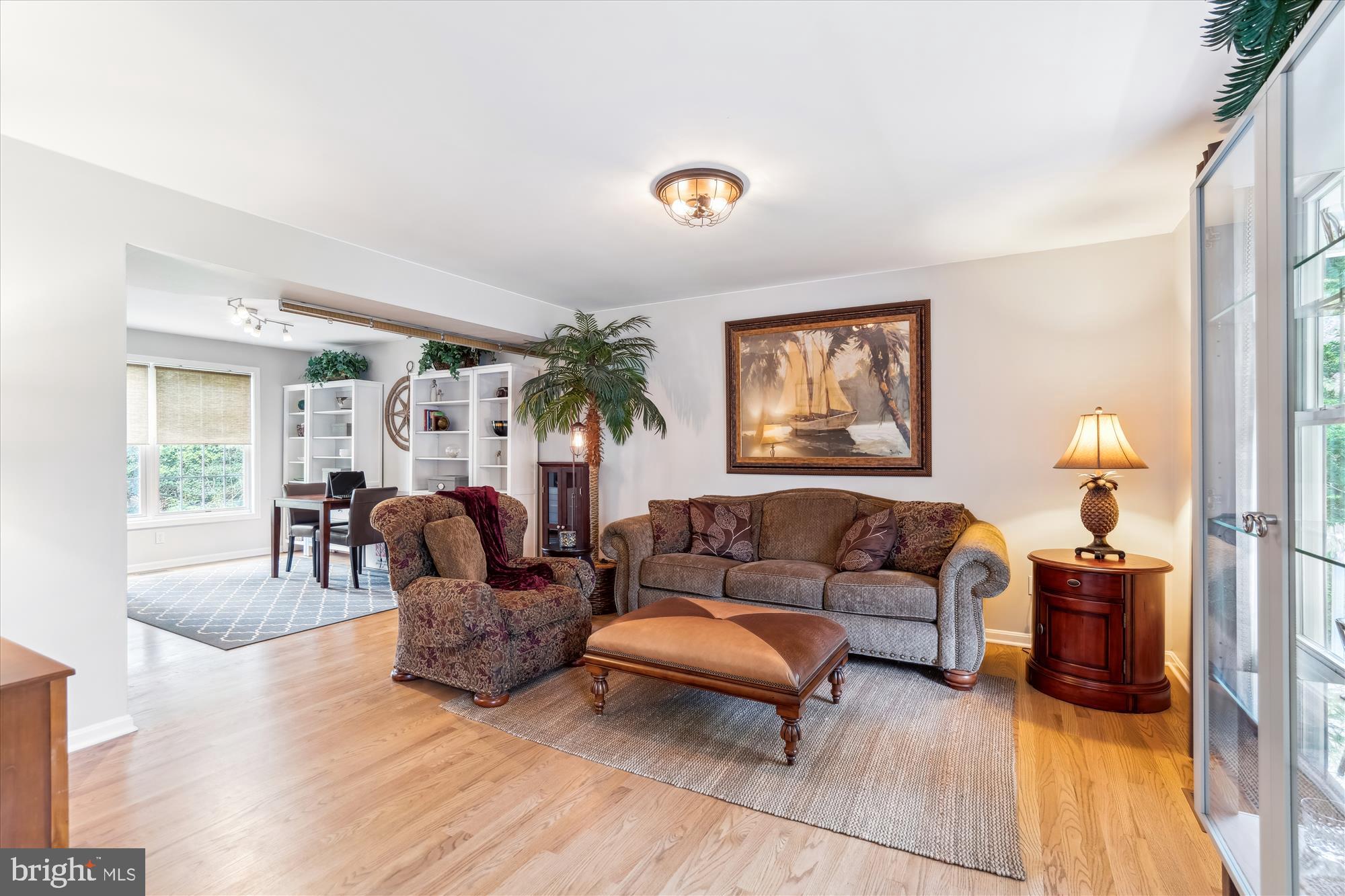 1043 Skyview Drive Annapolis, MD 21409 - Photo 30 of 71 a living room with furniture and a large window
