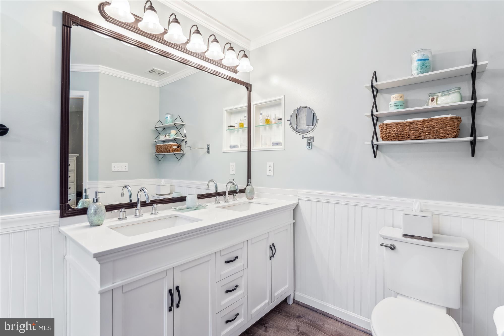 1043 Skyview Drive Annapolis, MD 21409 - Photo 38 of 71 Upper floor primary bedroom suite full bath