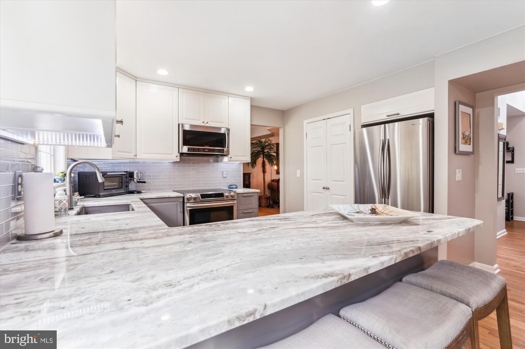 1043 Skyview Drive Annapolis, MD 21409 - Photo 9 of 71 Eat in kitchen