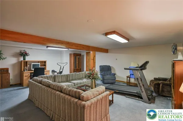 $349,900 | 3025 Oakland Drive, Northampton, PA 18067