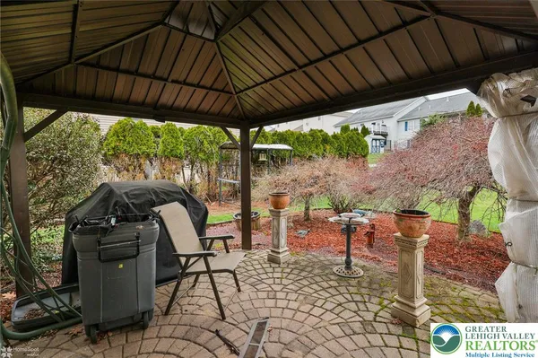 $349,900 | 3025 Oakland Drive, Northampton, PA 18067