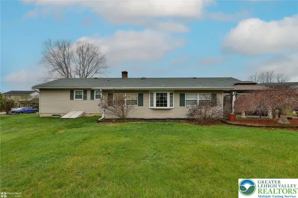 $349,900 | 3025 Oakland Drive, Northampton, PA 18067
