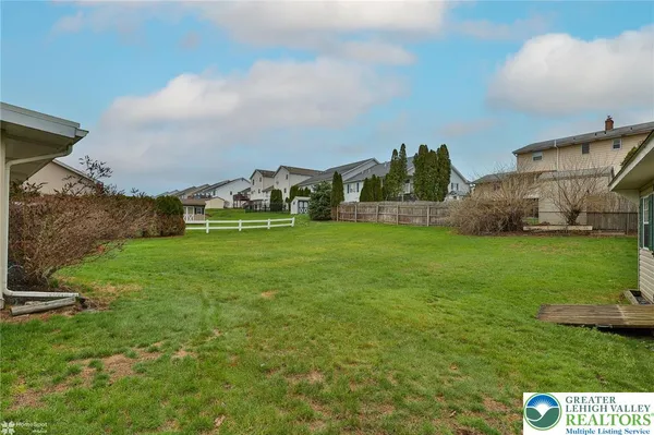 $349,900 | 3025 Oakland Drive, Northampton, PA 18067