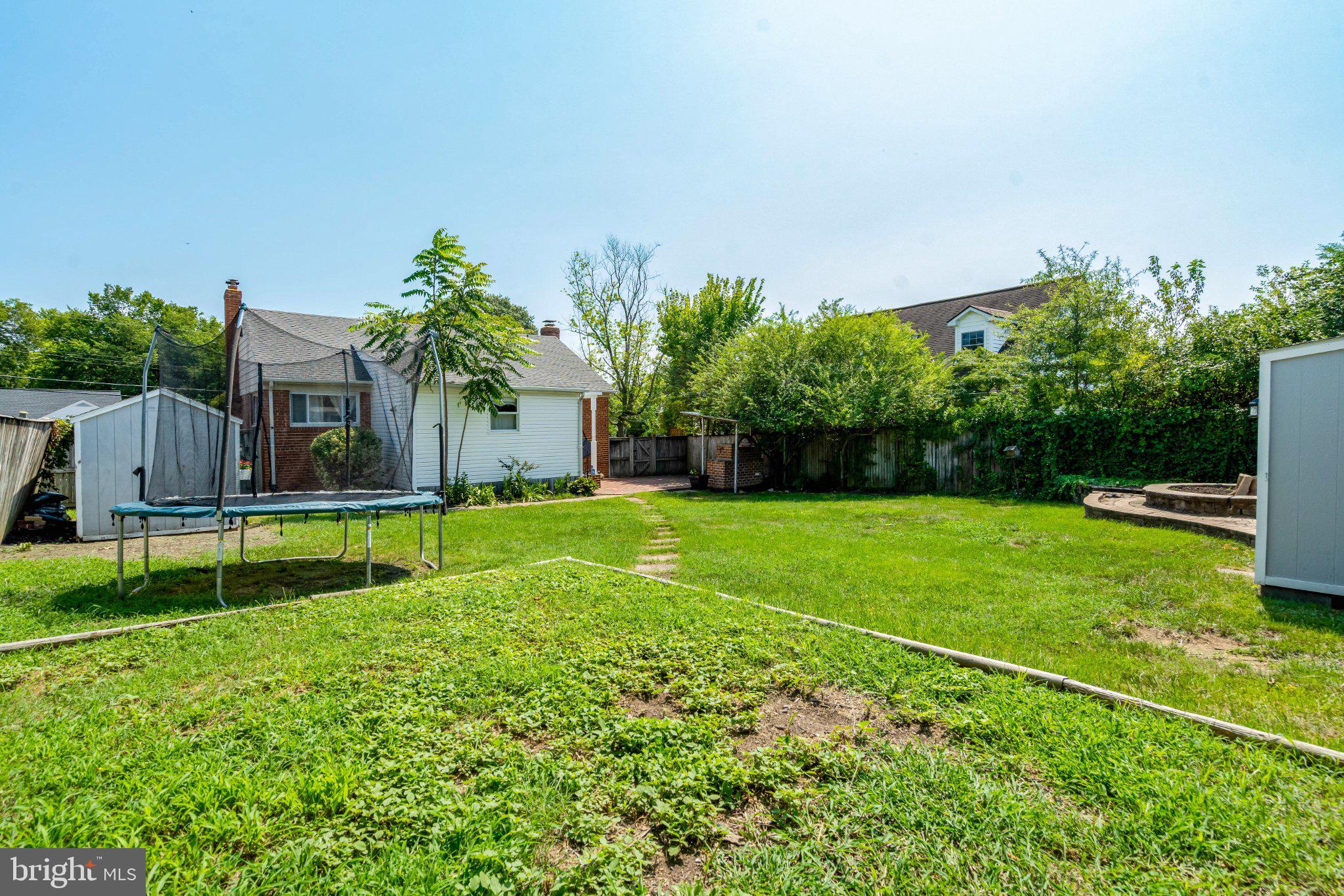6010 Frederick Street Springfield, VA 22150 - Photo 12 of 15 Spacious backyard