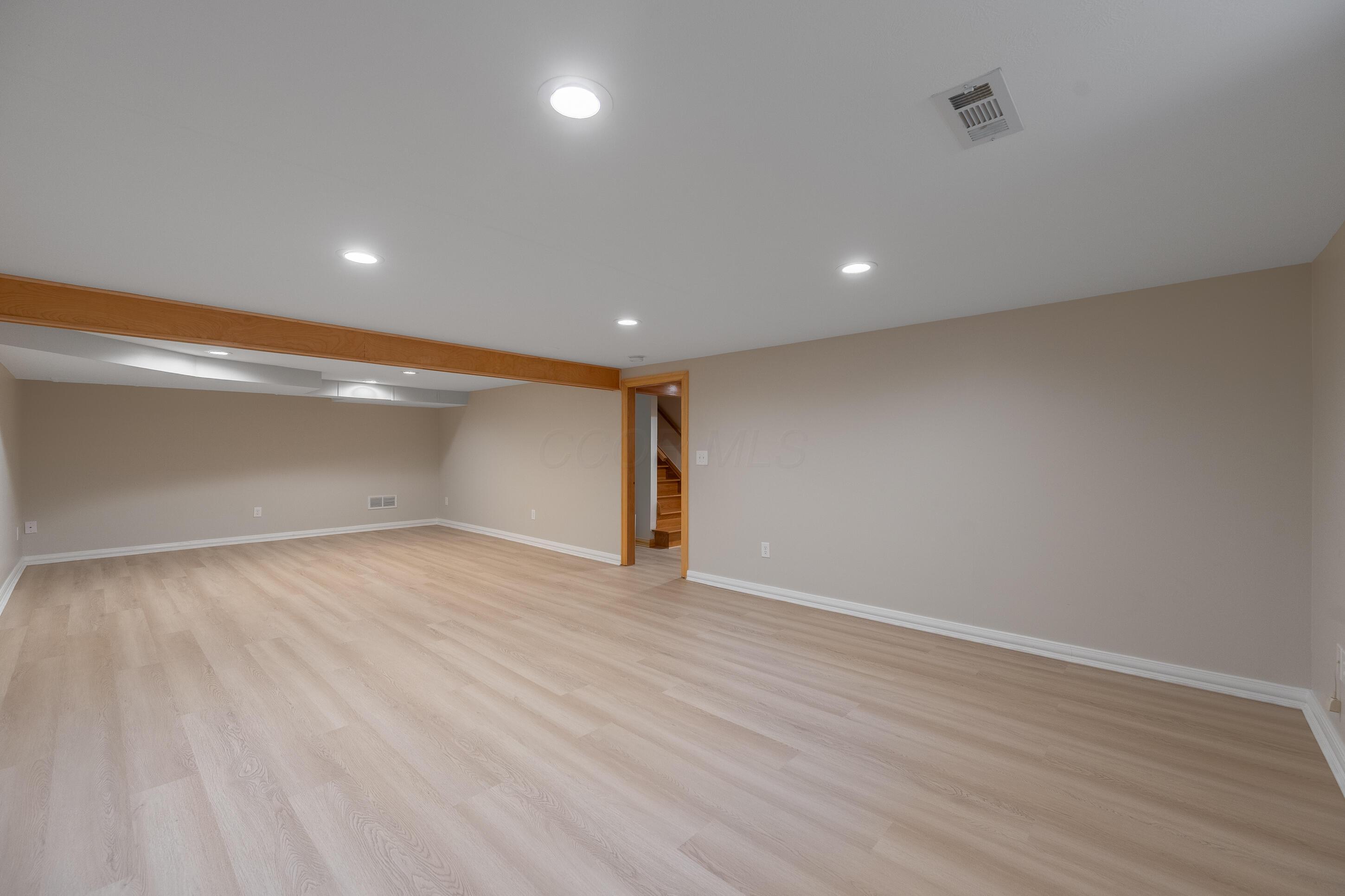 4880 Hayden Run Road Columbus, OH 43016 - Photo 63 of 66 01-32