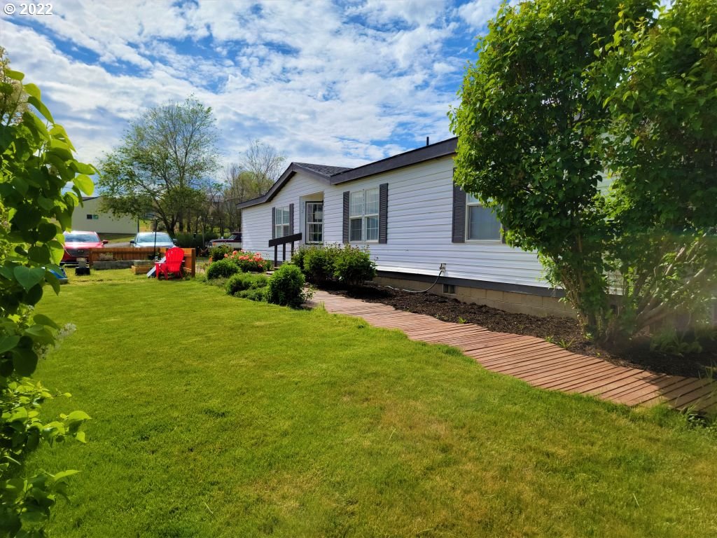 402 Garfield Moro, OR 97039 - Photo 4 of 30 Gallery Image 4