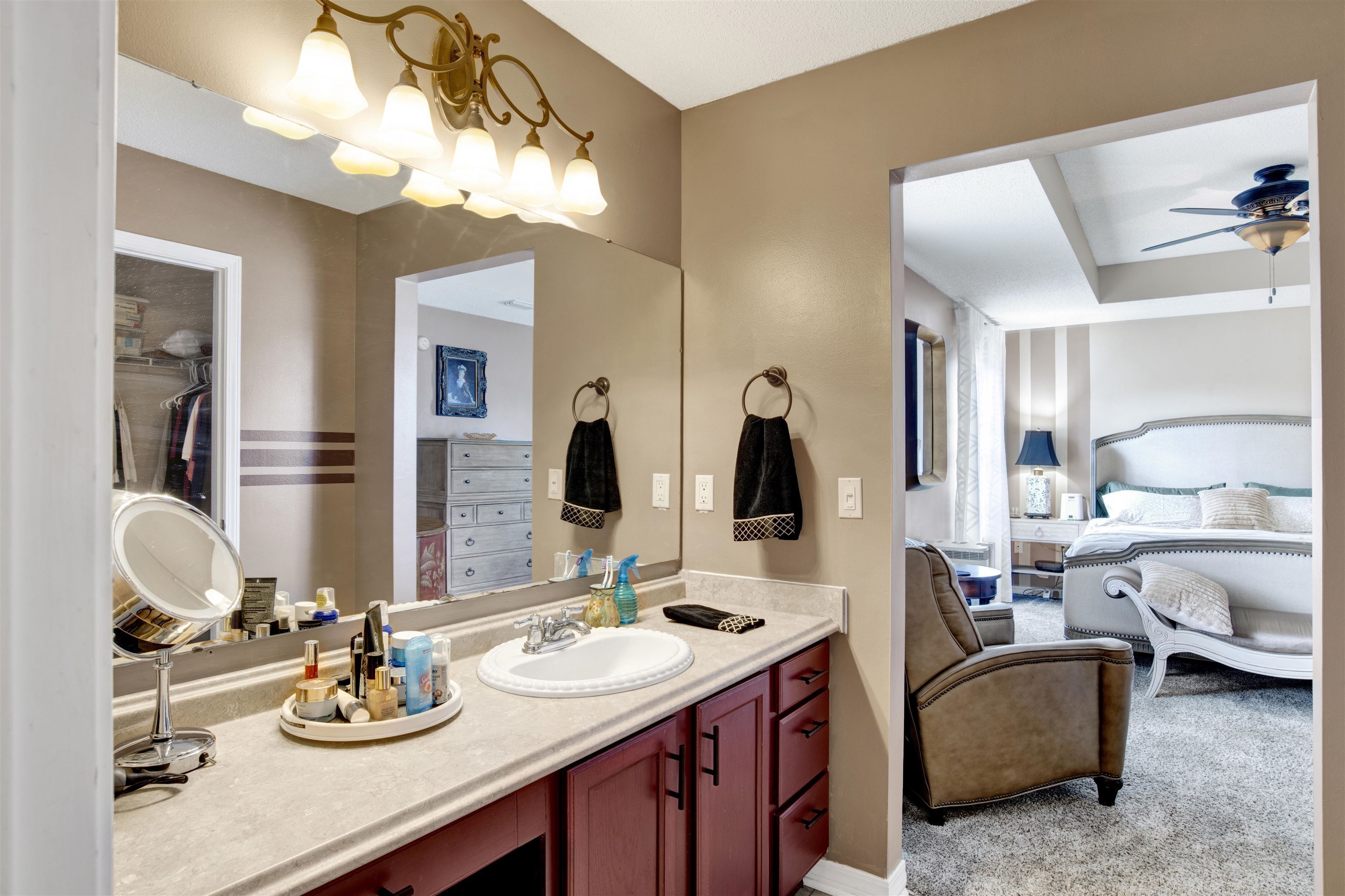 503 Meadow Lane Foley, AL 36535 - Photo 20 of 30 Master Bathroom
