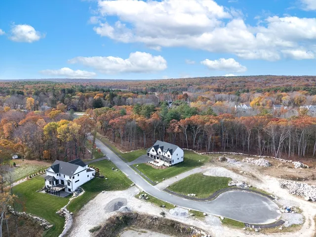 $2,399,000 | 1 Emerald Drive, Hopkinton, MA 01748