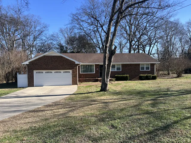 $389,900 | 164 Gatone Drive, Hendersonville, TN 37075