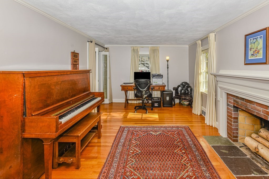 29 Shiretown Road Dedham, MA 02026 - Photo 17 of 37 Gallery Image 17