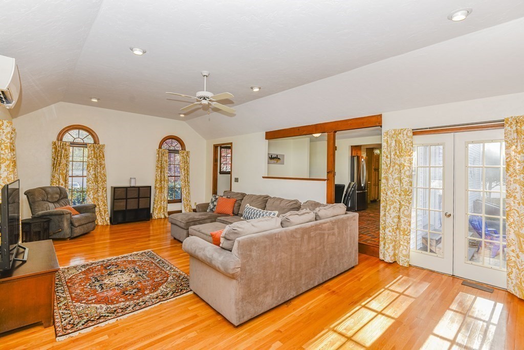 29 Shiretown Road Dedham, MA 02026 - Photo 6 of 37 Gallery Image 6