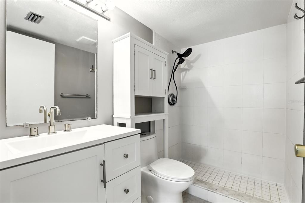 8201 Sun Spring Circle, Unit B1 Orlando, FL 32825 - Photo 16 of 28