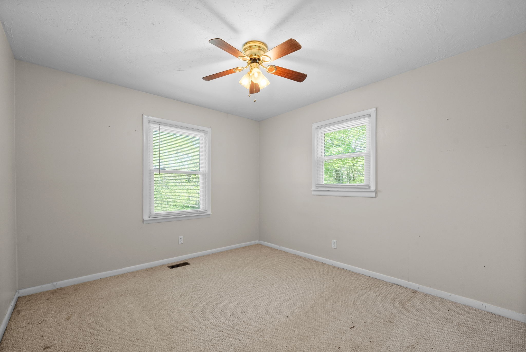 6986 White Oak Road Stewart, TN 37175 - Photo 15 of 37 Gallery Image 15