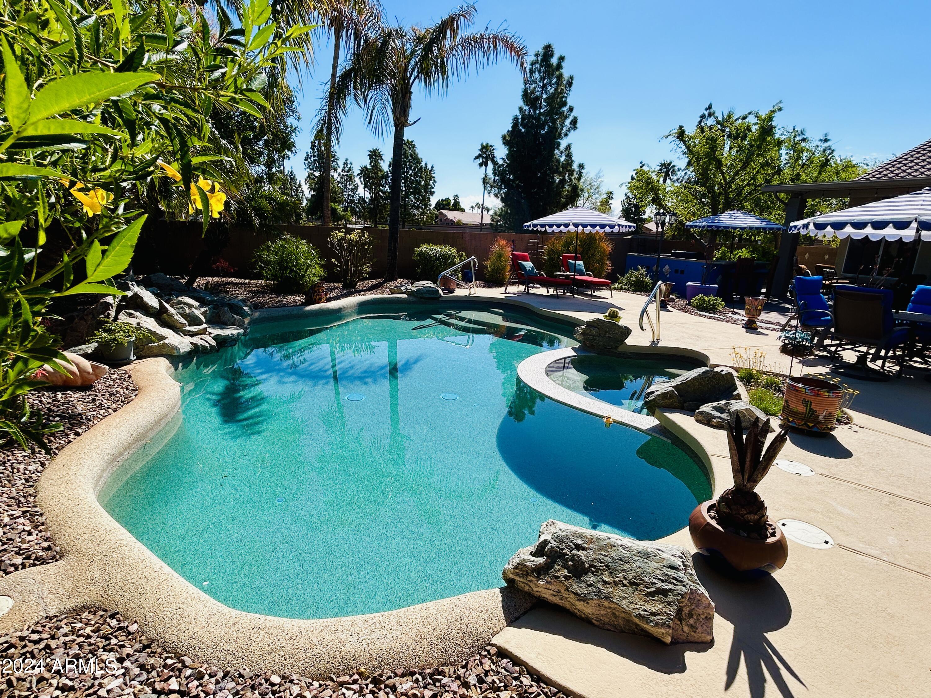 284 West Del Rio Street Gilbert, AZ 85233 - Photo 9 of 10 Heated Pool and Spa