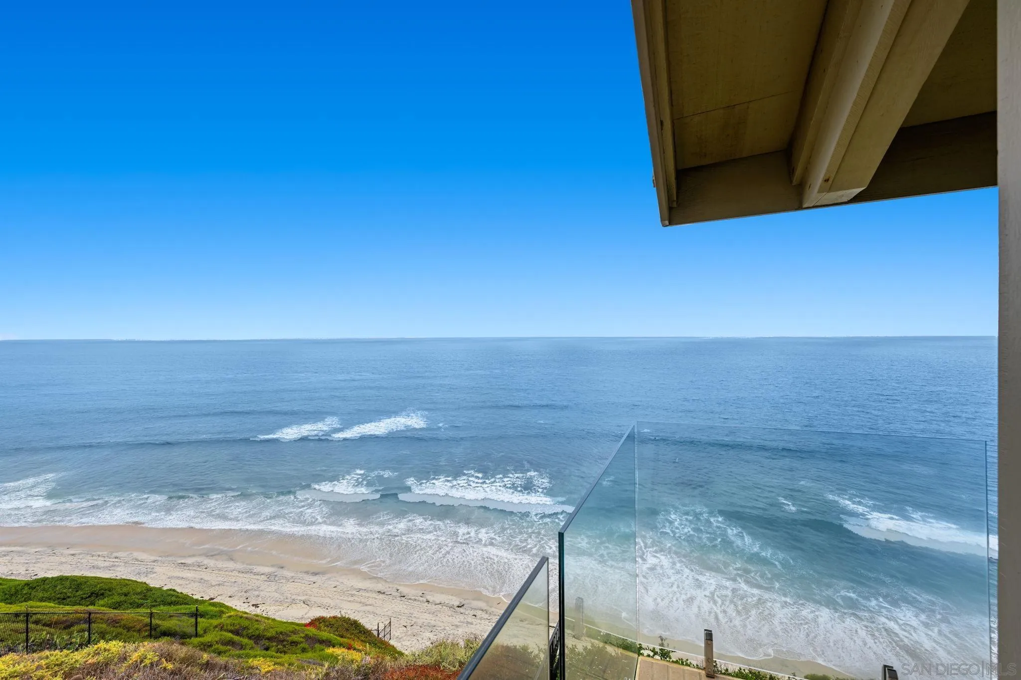 337 West I Street Encinitas, CA 92024 - Photo 36 of 58 a view of beach and bathroom