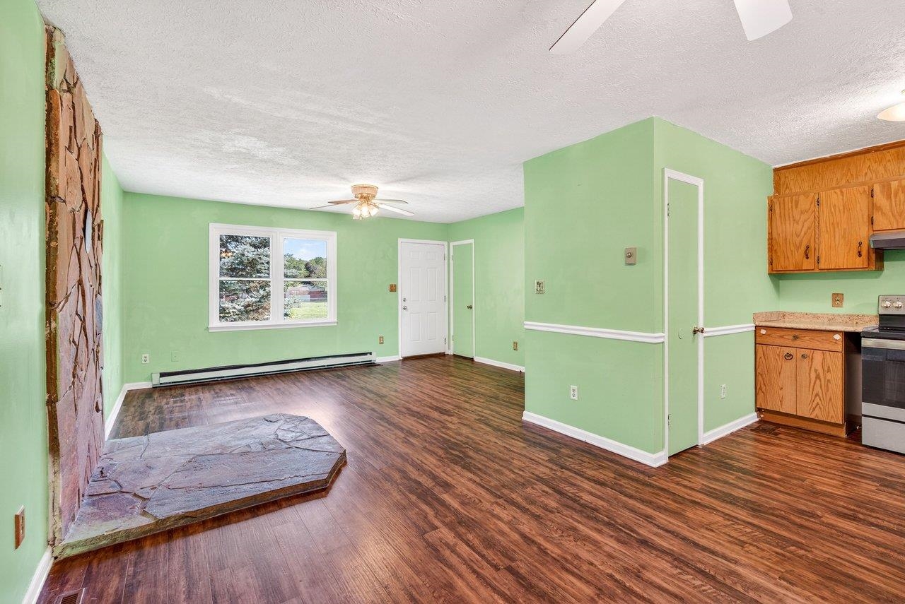 605 13th Street Grottoes, VA 24441 - Photo 18 of 45