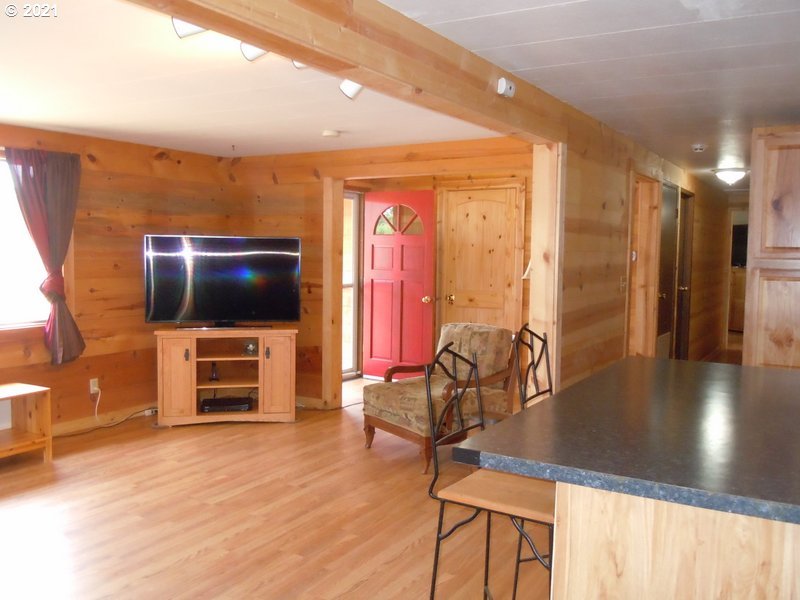 22595 South Kamrath Road Oregon City, OR 97045 - Photo 7 of 31 Gallery Image 7